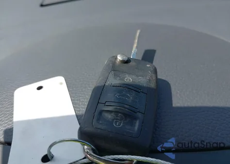 2010 Volkswagen Touareg V6 Tdi из США, поврежденный, VIN WVGFK7A96AD001122